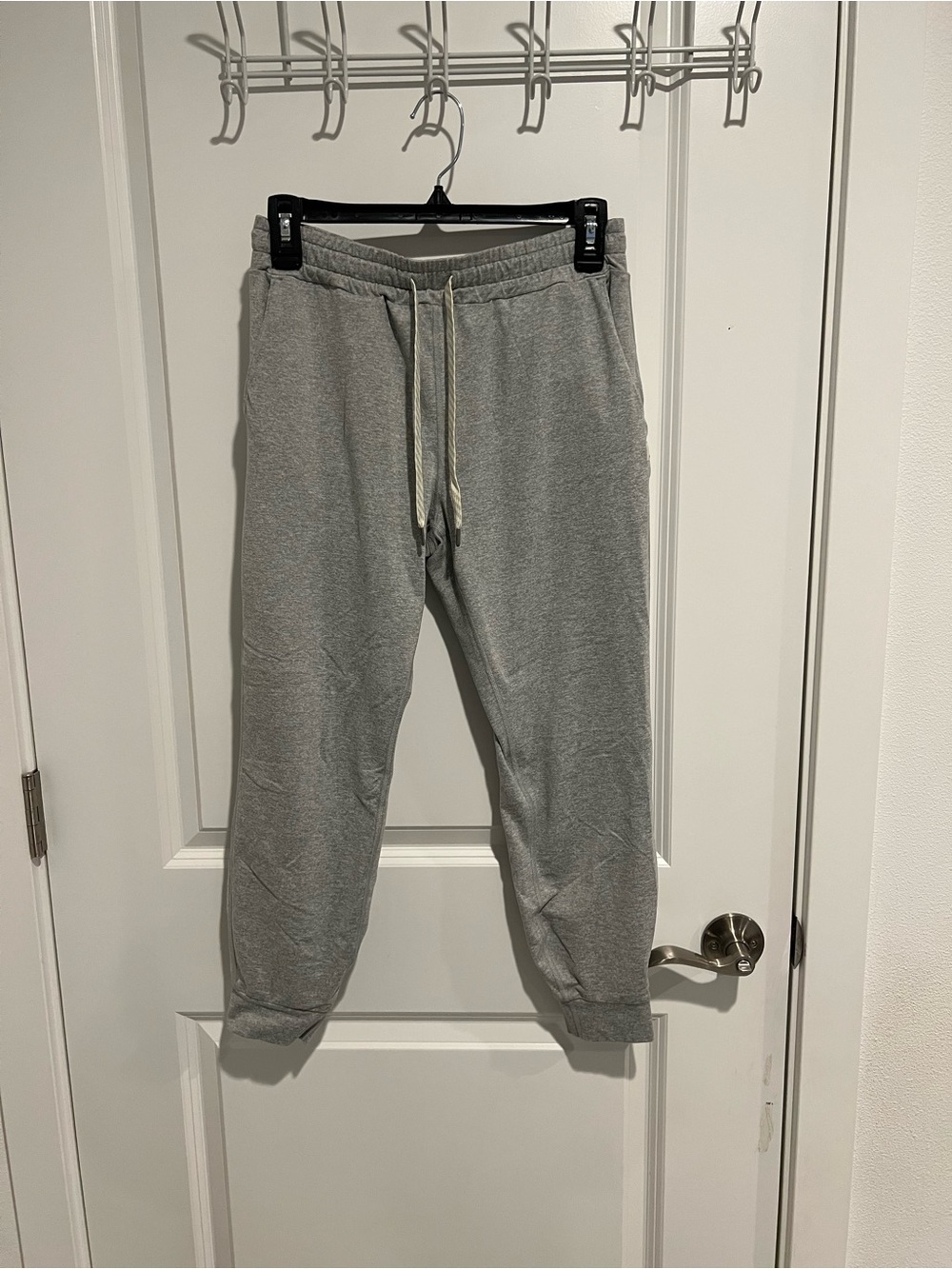 Vuori Performance Jogger - Pale Grey Heather